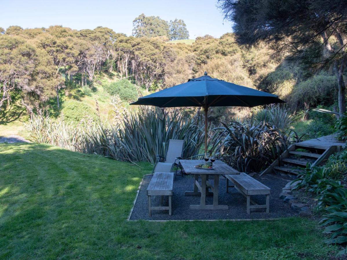 Kotare Point Paradise - Akaroa Holiday Home المظهر الخارجي الصورة