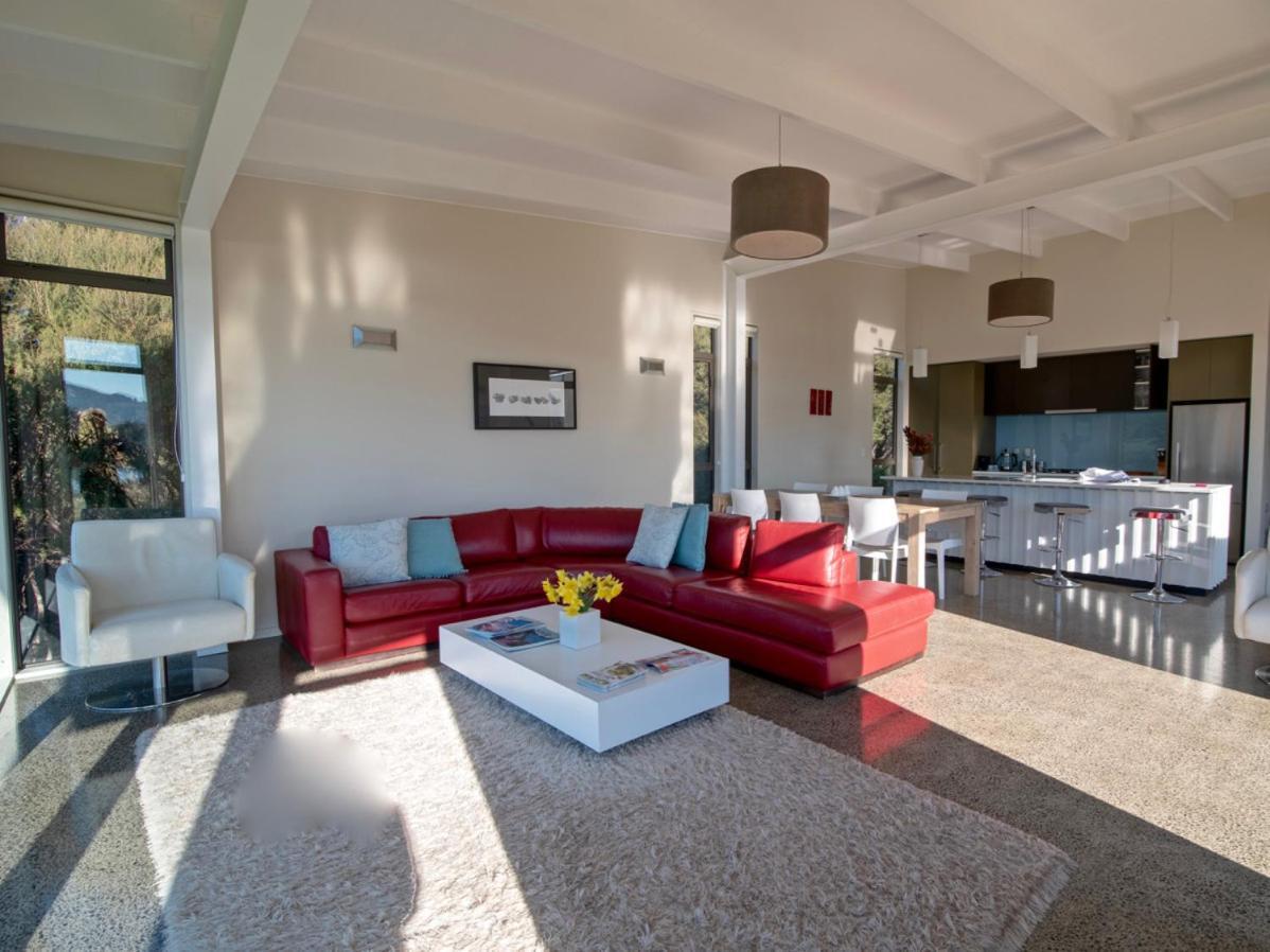 Kotare Point Paradise - Akaroa Holiday Home المظهر الخارجي الصورة
